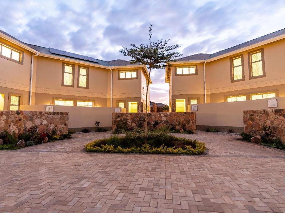 Miombo Mews Apartment Air Terjun Victoria Bagian luar foto